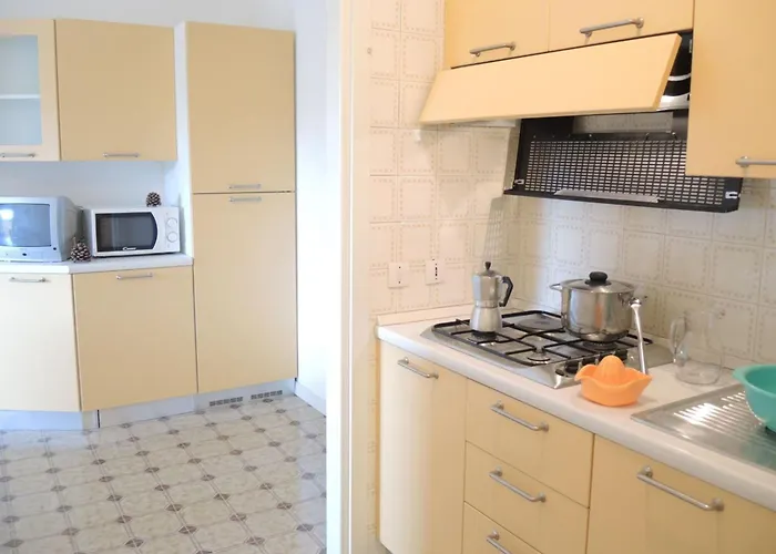 Διαμέρισμα Modern Flat In The Nearby Of The Μπιμπιόνε